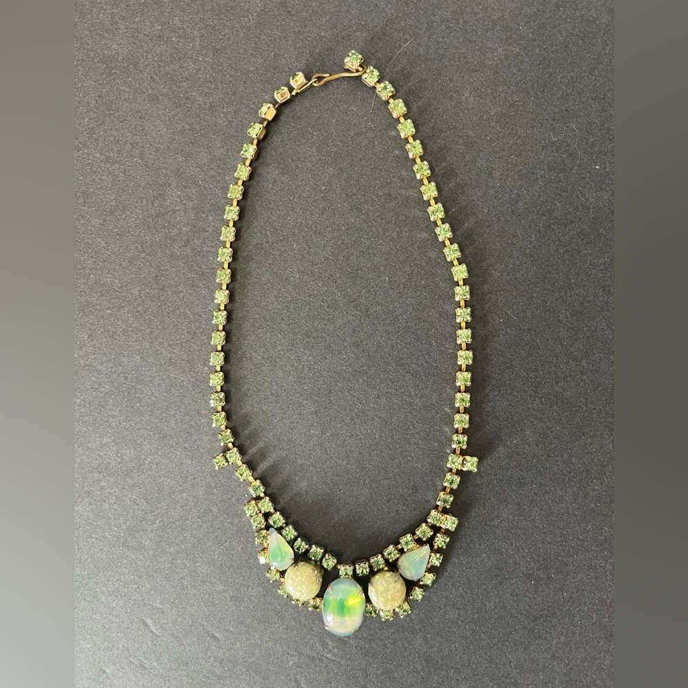 Vintage 1950s Green Rhinestones Blue Green White Glass Cabochons Necklace 14” - Picture 7 of 12